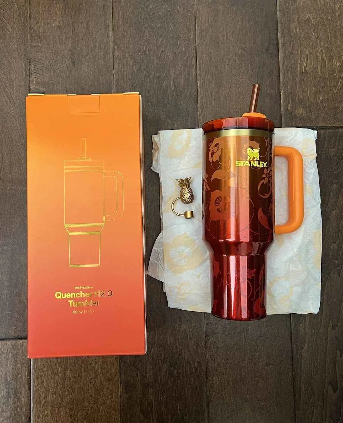Stanley x KAROL G 40oz Quencher H2.0 FlowState Tumbler Cup New Limited IN HAND